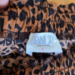 cute brand new leopard pants